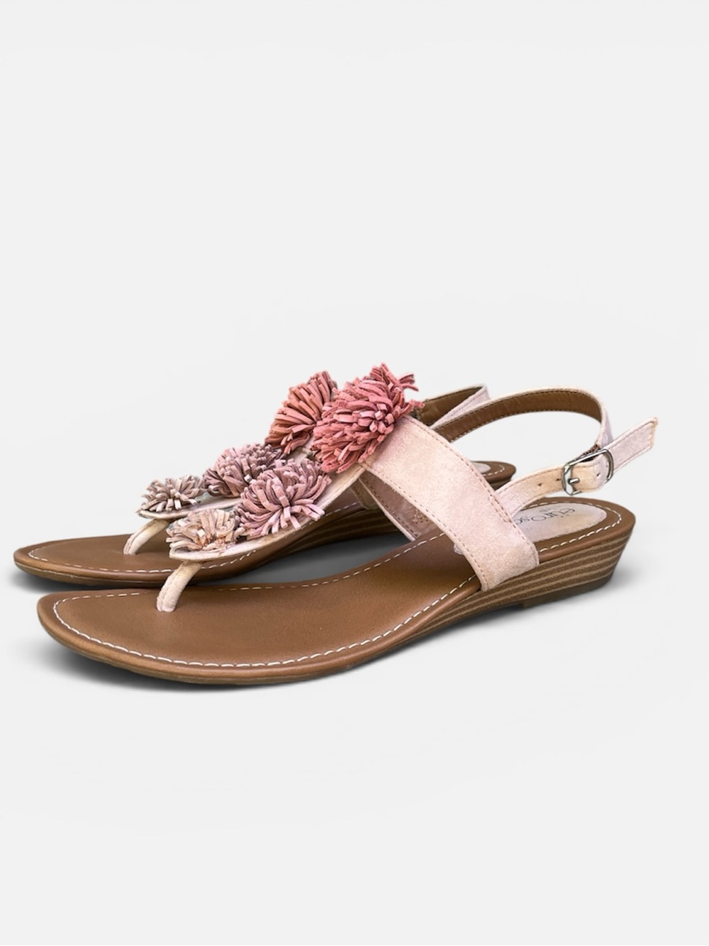 EuroSoft by Sofft Maisie Pom Pom T-Strap Comfort Sandal in Size 8